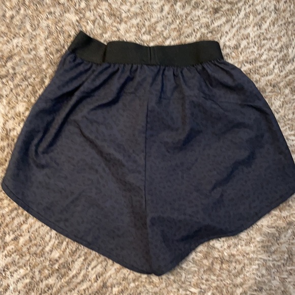 The upside leopard shorts, EUS xxs - Picture 3 of 3